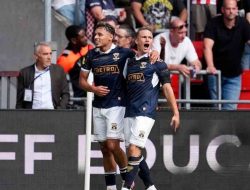 Dean James Cetak Assist, Go Ahead Eagles Gagal Rebut Johan Cruyff Shield dari PSV