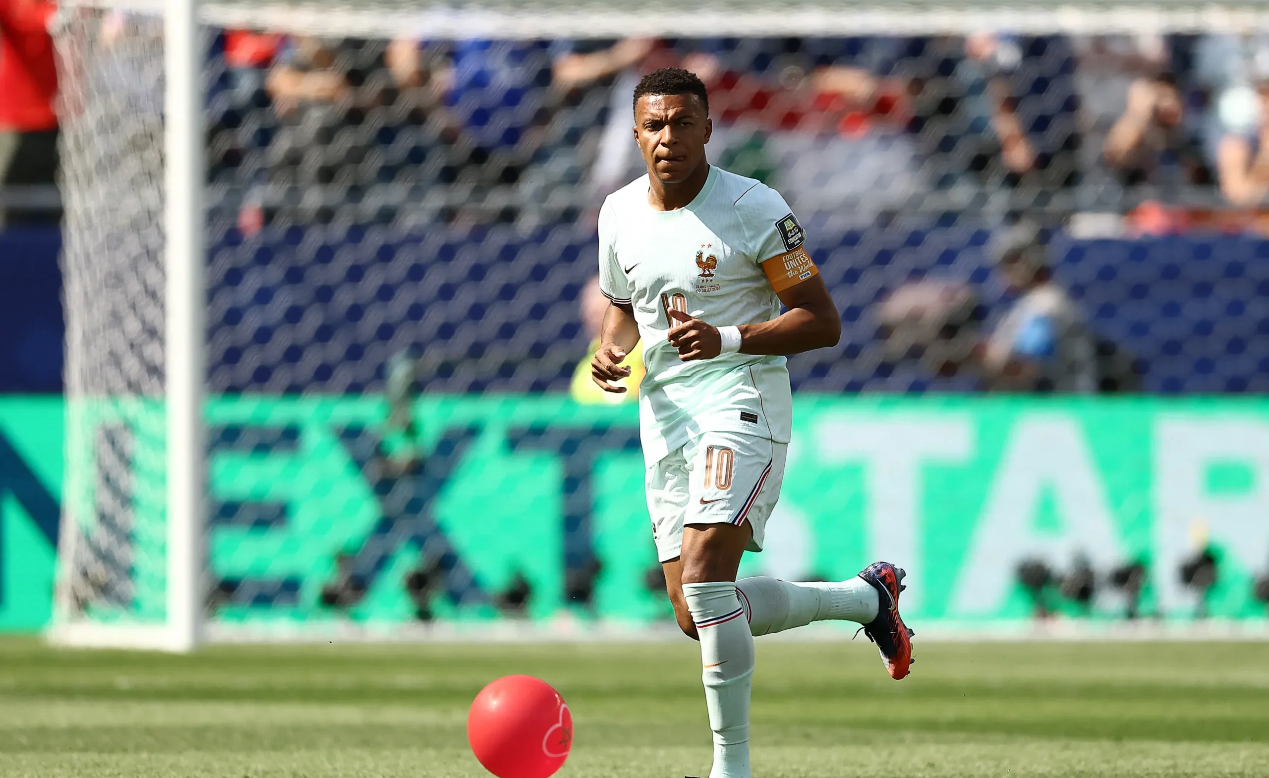 Aksi Kylian Mbappe dalam laga Prancis melawan Maroko di perempat final Piala Dunia 2026.