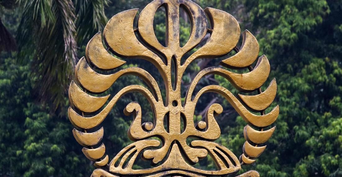 Gedung Mahkamah Agung dan logo Universitas Indonesia terkait putusan sanksi promotor Bahlil Lahadalia