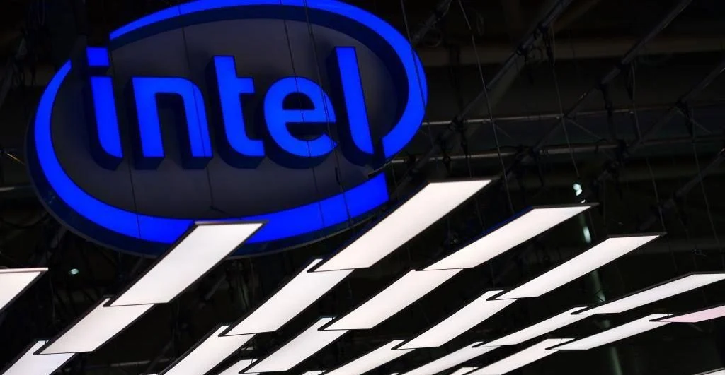 Ilustrasi laptop tipis premium hasil rancangan Project Firefly dari Intel.