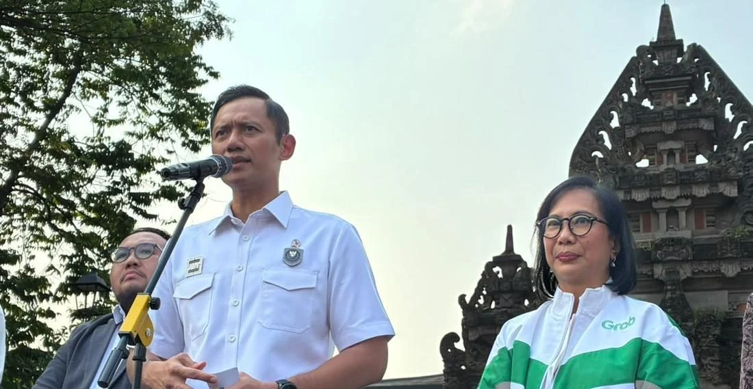 Menteri Koordinator Bidang Infrastruktur dan Pembangunan Kewilayahan AHY saat memberikan sambutan di acara Grab Indonesia.