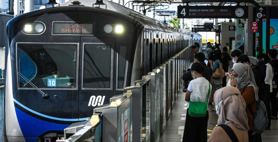 Proyek MRT Jakarta di kawasan stasiun