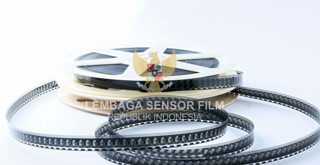 Suasana kerja dan logo Lembaga Sensor Film Republik Indonesia