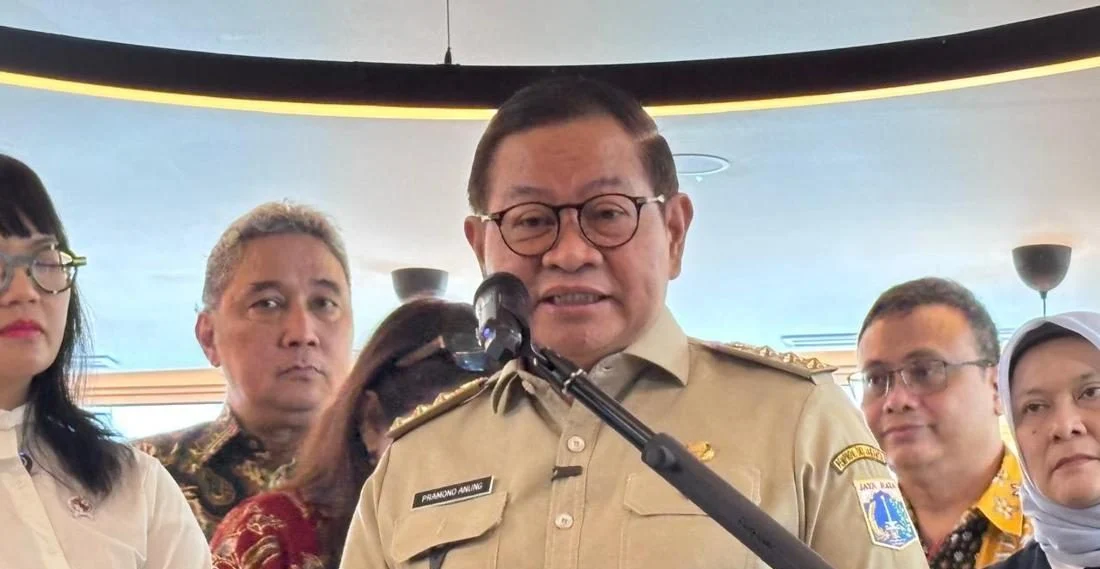 Tumpukan sampah di Kali Gendong Jakarta Utara yang viral di media sosial