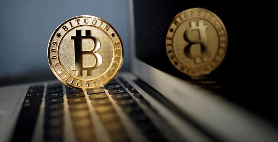Ilustrasi pergerakan grafik aset kripto dan pertumbuhan investor kripto di Indonesia