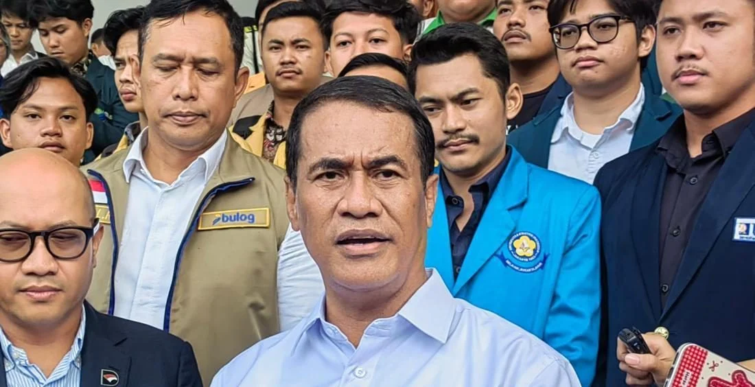 Menteri Pertanian Andi Amran Sulaiman meninjau modernisasi pertanian di Kabupaten Merauke, Provinsi Papua Selatan.