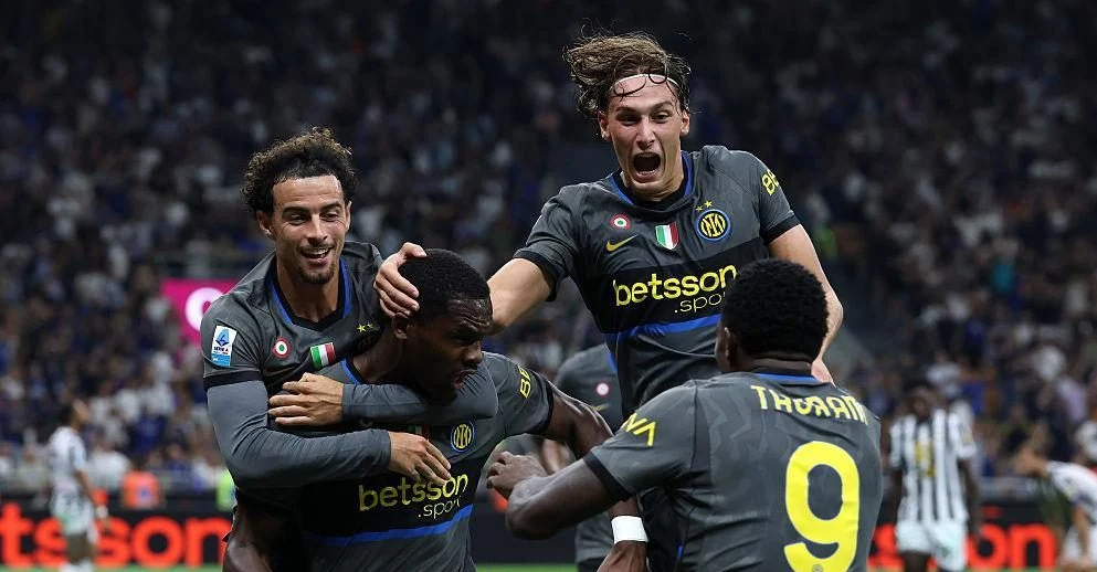 Pemain Inter Milan merayakan gol saat melawan Udinese di Serie A