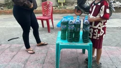 Warga Jual Pertalite Eceran Dekat SPBU, Harganya Rp 25 Ribu/1,5 L